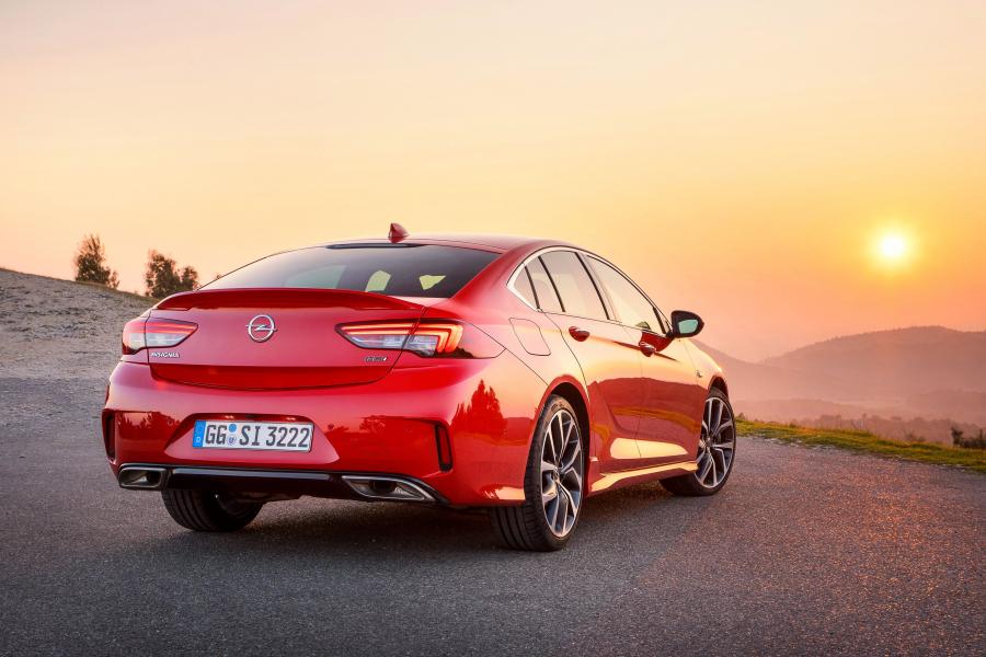  Opel Insignia GSi 2017 года  (фото 45 из 45)